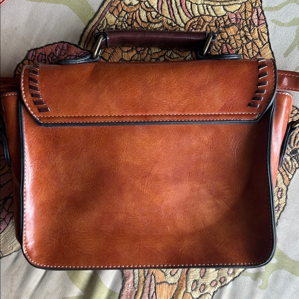 Heart Accent Faux Leather Shoulder Bag - Tan, Brown and Red - Picture 3 of 7